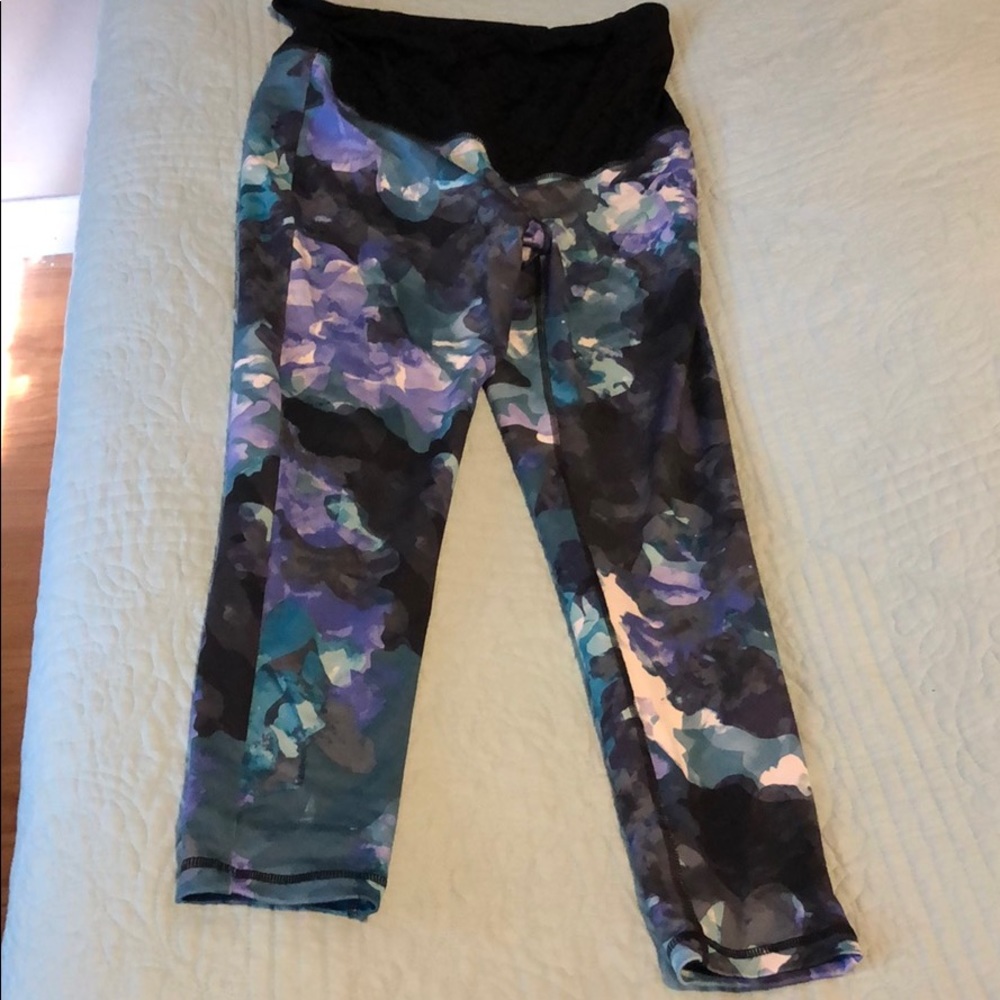 Athletic yoga pants L maternity